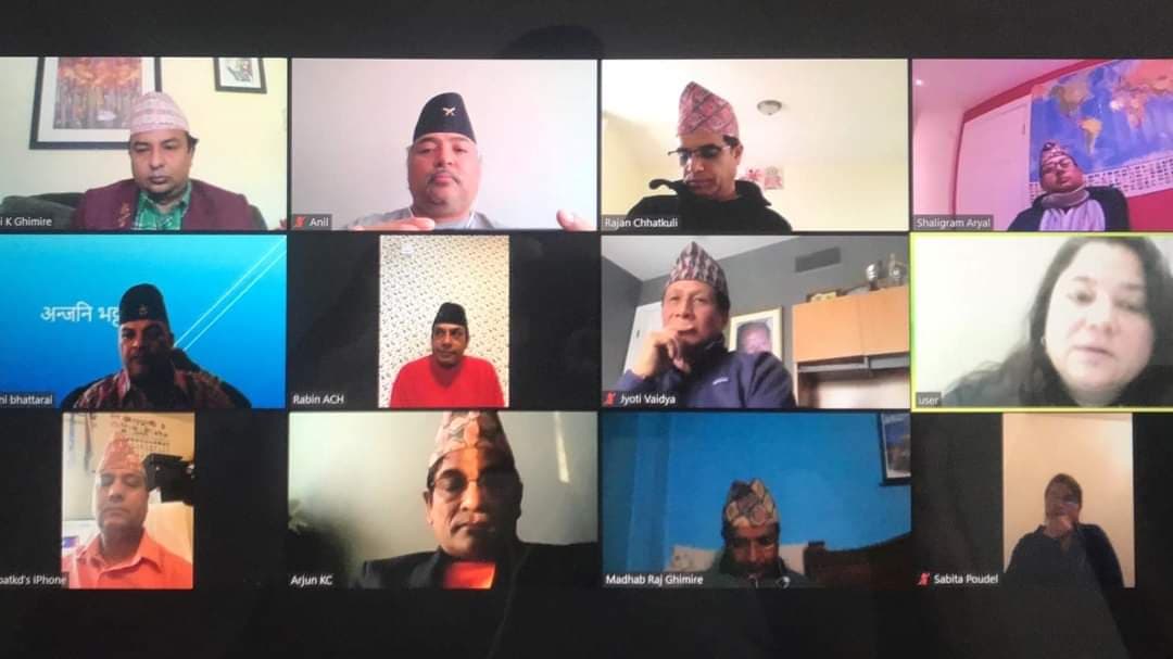 हेल्पिगं ह्यान्ड क्यानडाले फुड बैंक क्यानडालाई  ५०० डलर सहयोग गर्ने