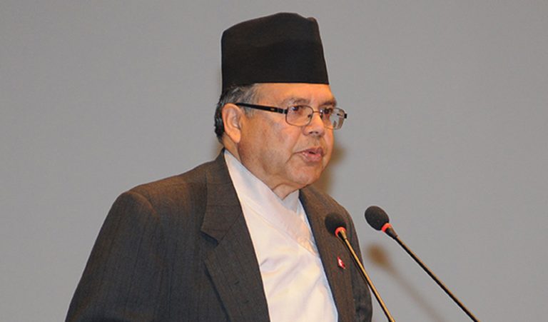 सामन्ती राजा महेन्द्रले देशको विकाश गरे तर कम्युनिष्ट हुँ भन्ने केपी ओलीले खै के गरे ? खनालको प्रश्न (भिडियो)