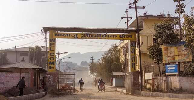 बालाजुमा ग्यास बुलेटमा च्यापिएर एकजना चालकको मृत्यु