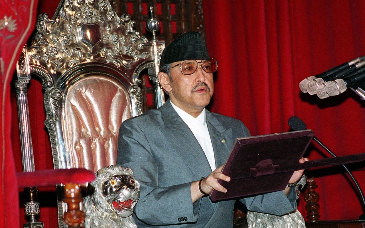 प्रधानमन्त्री ‘प्रो’ इण्डियन र म ‘प्रो’ चाईनिज देखिनु नै नेपालको हितमा छ – स्व: राजा वीरेन्द्र