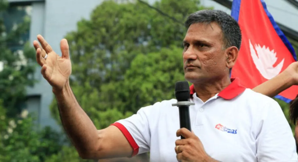 संघीयता किन चाहियो लुट्नको लागी ? संघीयता तत्काल खारेज गर्नपर्छ : रमेश खरेल