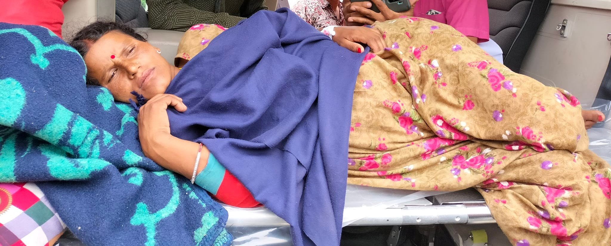 सुत्केरी बेथा लागेकाे चार दिनपछि गर्भवतिकाे हवाइ उद्धार 
