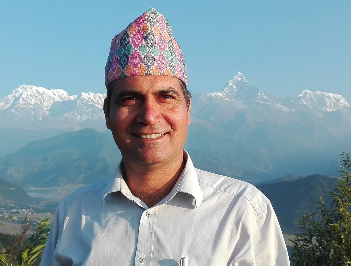 तपाईं हामी जस्ता यस्ता पाखण्डी रहेसम्म नेपाली समाज सुध्रिदैन !