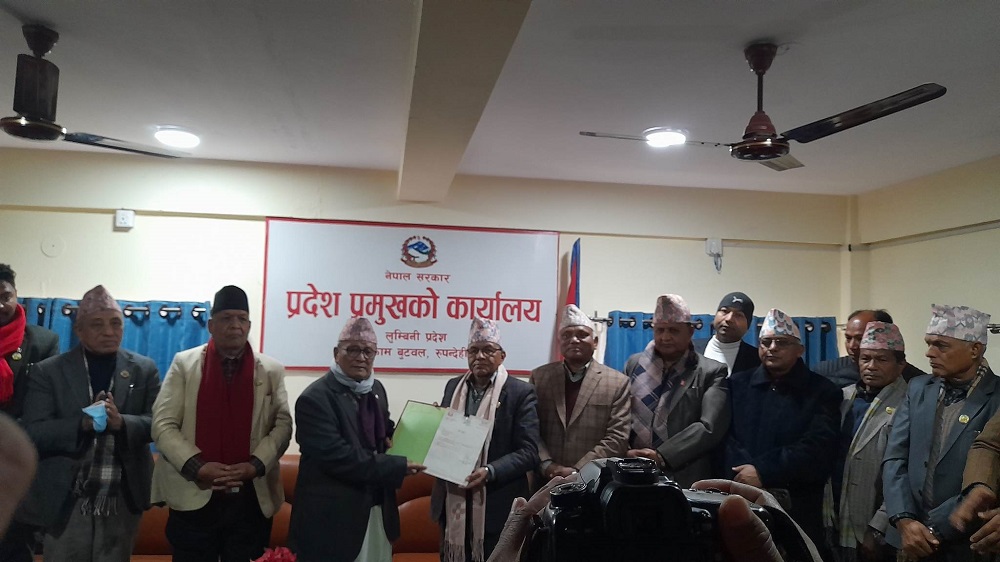 लुम्बिनीको मुख्यमन्त्रीमा एमालेका लिला गिरी नियुक्त