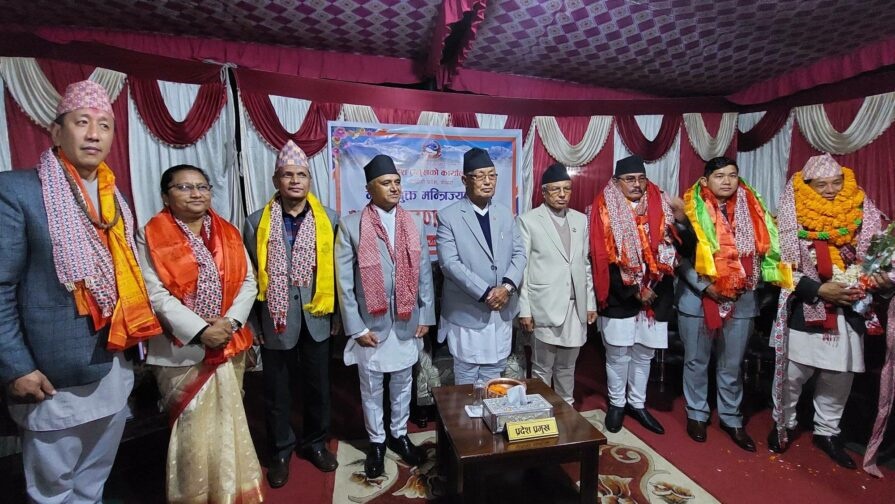 राप्रपा बाहिरिएपछि गण्डकी सरकार संकटमा