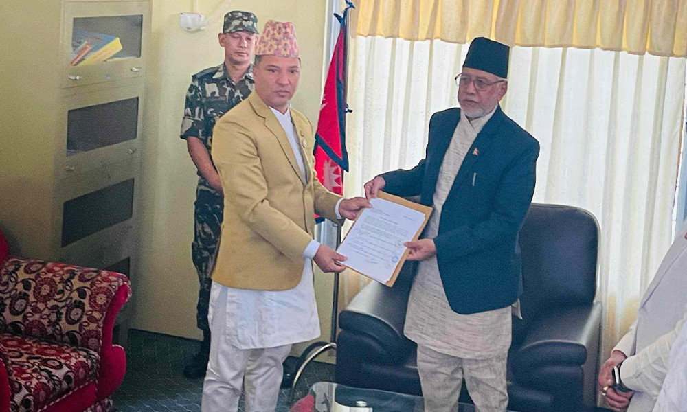 सुदूरपश्चिमको मुख्यमन्त्रीमा नेकपा एसका दीर्घ सोडारी