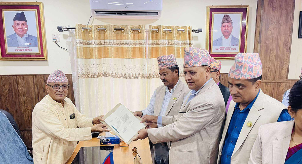 लुम्बिनी प्रदेशको मुख्यमन्त्रीमा एमालेका चेतनारायण आचार्य